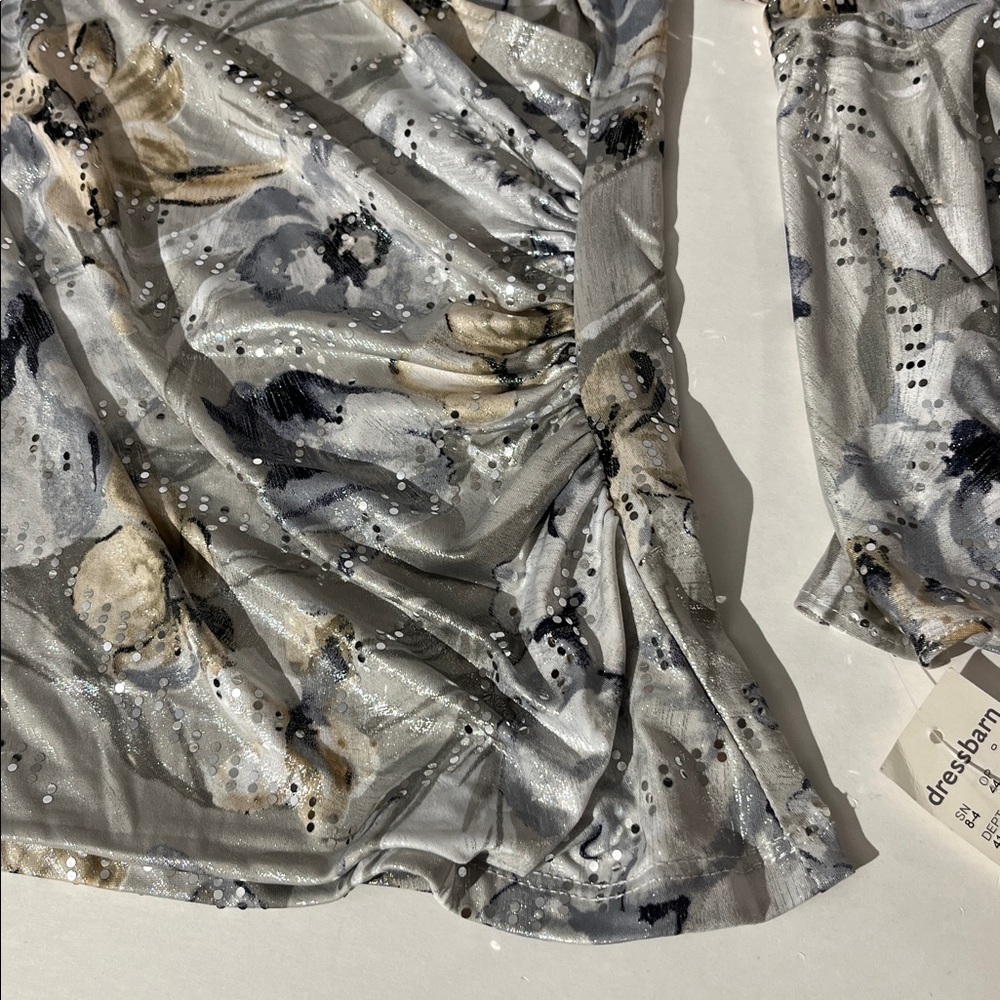 Roz & Ali Womens Silver Floral Blouse V-Neck Bell Sleeves 3/4 sz XL NEW! - Picture 4 of 7